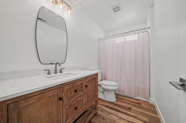 210 Westview Dr, Jackson, CA 95642