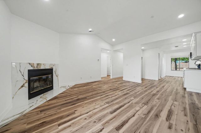 210 Westview Dr, Jackson, CA 95642