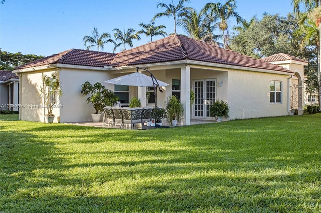 1514 Winterberry Lane, Weston, FL 33327