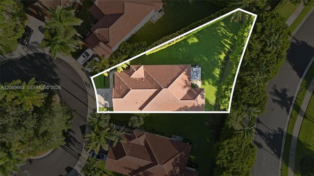 1514 Winterberry Lane, Weston, FL 33327