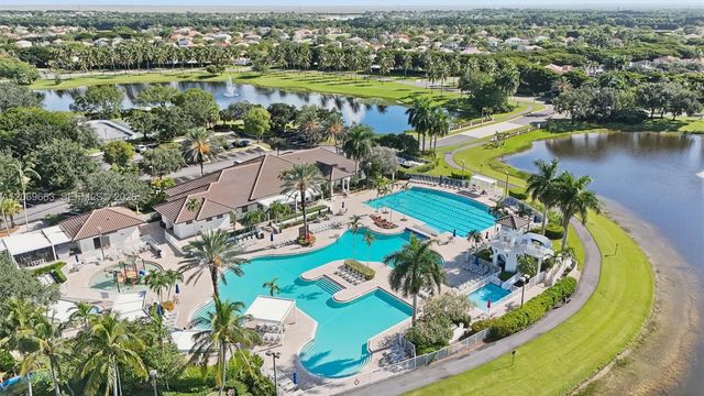 1514 Winterberry Lane, Weston, FL 33327