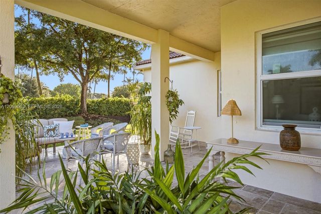 1514 Winterberry Lane, Weston, FL 33327