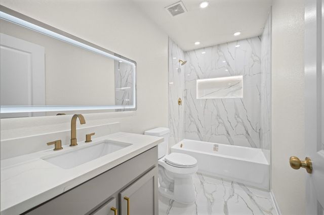 6627 Alum Rock Lane, Houston, TX 77048