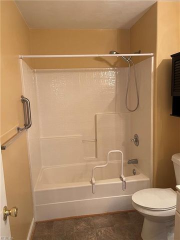 5533 Bulls Bay DR, Virginia Beach, VA 23462