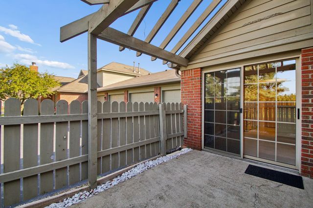 3887 Oakbrook Lane, Powell, OH 43065