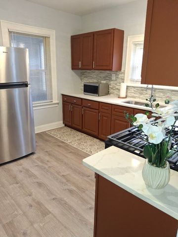 11531 S Stewart Avenue, Chicago, IL 60628