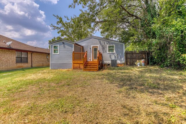 2816 Van Horn Avenue, Fort Worth, TX 76111