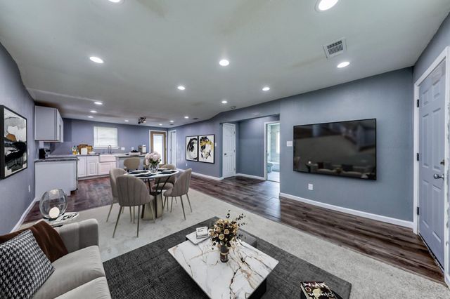 2816 Van Horn Avenue, Fort Worth, TX 76111