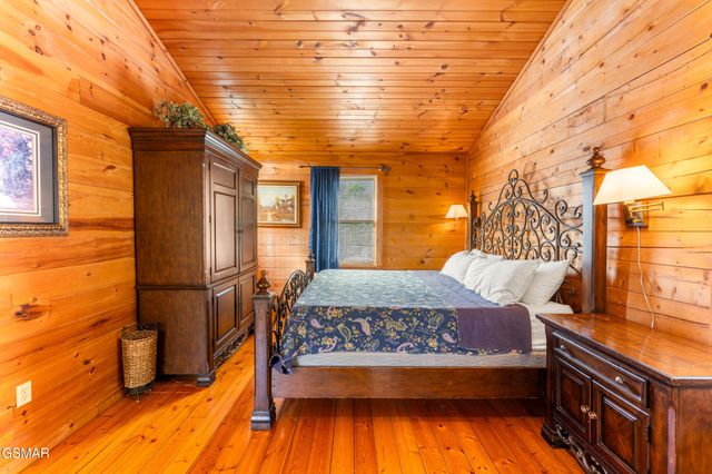 1910 E Mountain View Way, Sevierville, TN 37862