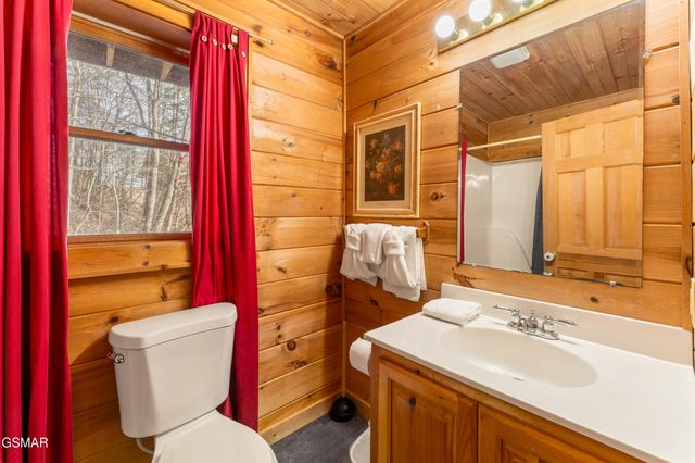 1910 E Mountain View Way, Sevierville, TN 37862