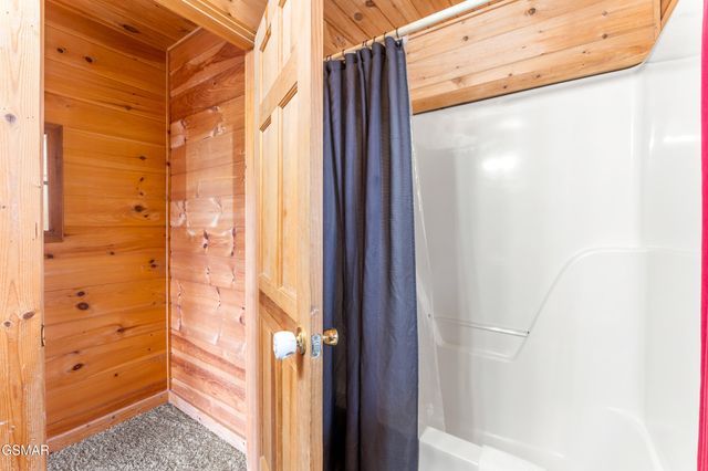 1910 E Mountain View Way, Sevierville, TN 37862