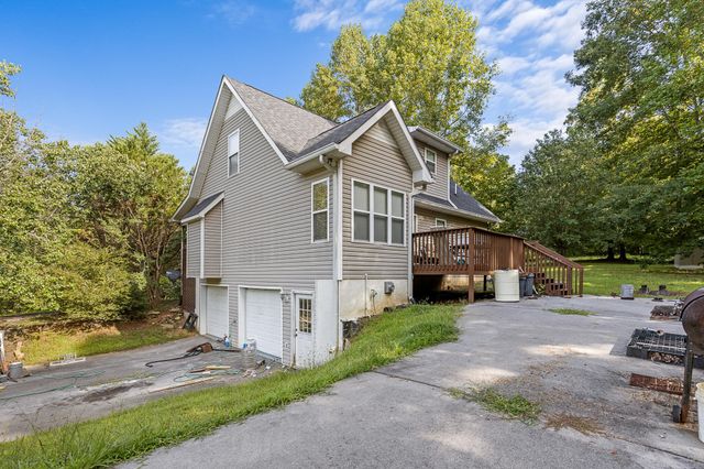 1059 Baker Bridge Road, NE, Charleston, TN 37310