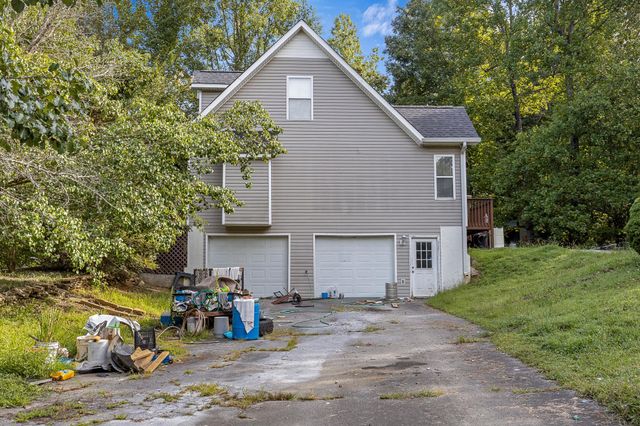 1059 Baker Bridge Road, NE, Charleston, TN 37310