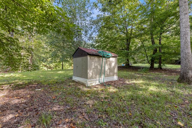 1059 Baker Bridge Road, NE, Charleston, TN 37310
