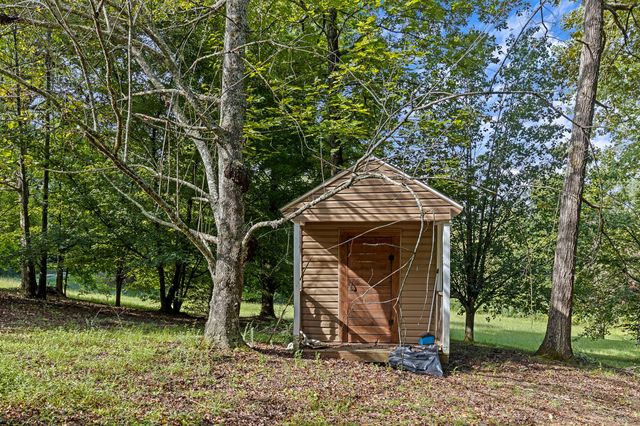 1059 Baker Bridge Road, NE, Charleston, TN 37310