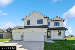 2521 NW Cedarwood Court, Ankeny, IA 50023