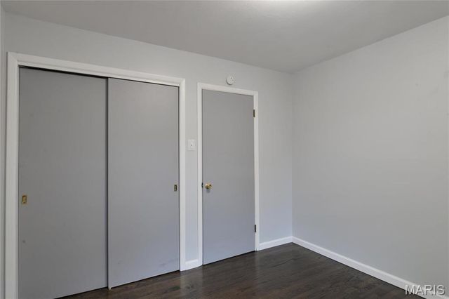 1129 Spring Avenue, St Charles, MO 63301