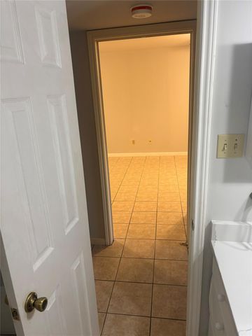 14333 Memorial Drive 39, Houston, TX 77079