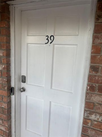 14333 Memorial Drive 39, Houston, TX 77079