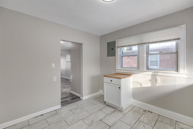 15358 Charles R Avenue, Eastpointe, MI 48021