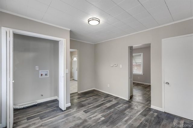 15358 Charles R Avenue, Eastpointe, MI 48021