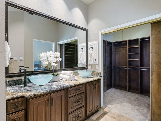 8605 Wellington Point Drive, Irving, TX 75063