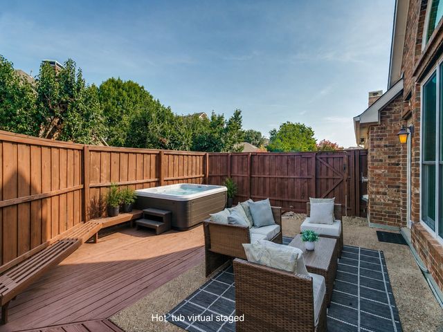 8605 Wellington Point Drive, Irving, TX 75063