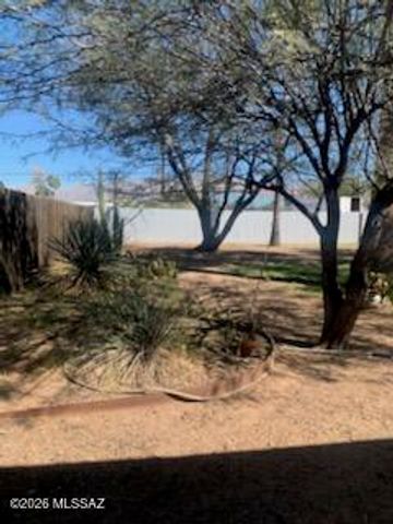 4045 E North Street, Tucson, AZ 85712