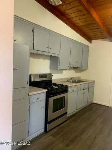 4045 E North Street, Tucson, AZ 85712