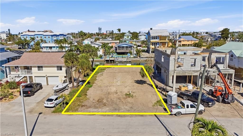 129 Curlew ST, FORT MYERS BEACH, FL 33931 — exterior