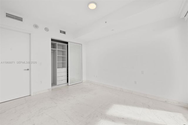 17475 Collins Avenue 703, Sunny Isles Beach, FL 33160