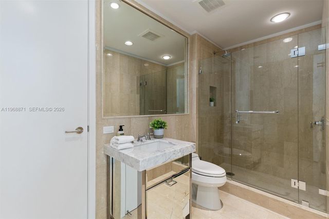 17475 Collins Avenue 703, Sunny Isles Beach, FL 33160