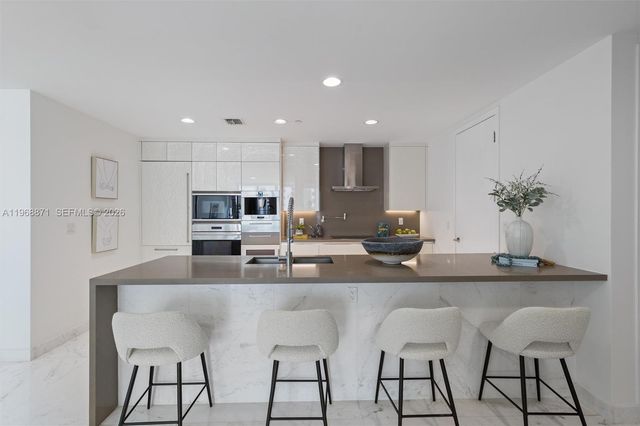 17475 Collins Avenue 703, Sunny Isles Beach, FL 33160