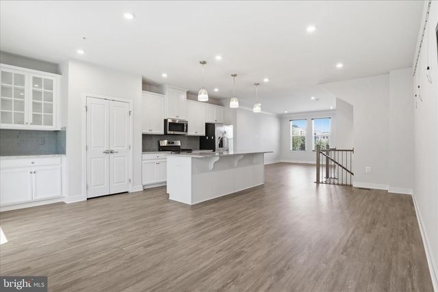4702 TOWNE PARK RD, Suitland, MD 20746