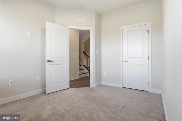 4702 TOWNE PARK RD, Suitland, MD 20746