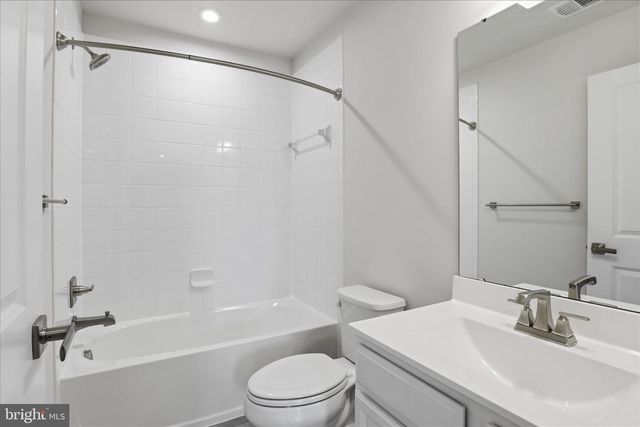 4702 TOWNE PARK RD, Suitland, MD 20746