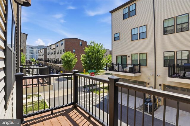 4702 TOWNE PARK RD, Suitland, MD 20746