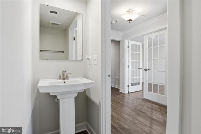 4702 TOWNE PARK RD, Suitland, MD 20746