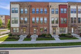4702 TOWNE PARK RD, Suitland, MD 20746