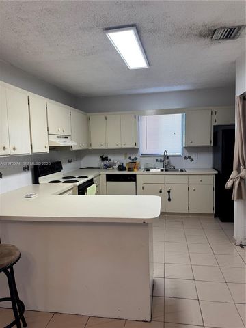 18670 SW 123rd Ct, Miami, FL 33177