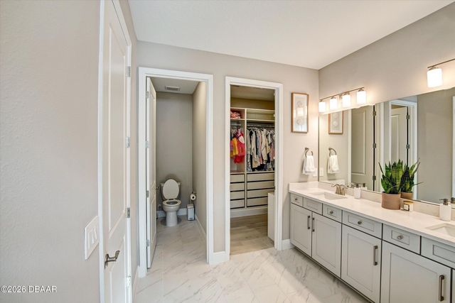 2121 Divot Drive, Daytona Beach, FL 32124