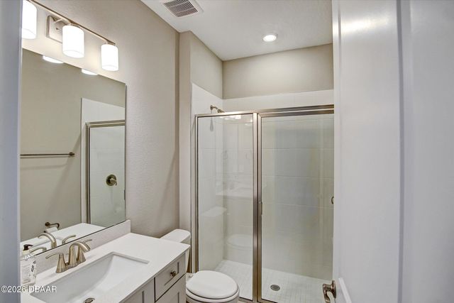 2121 Divot Drive, Daytona Beach, FL 32124