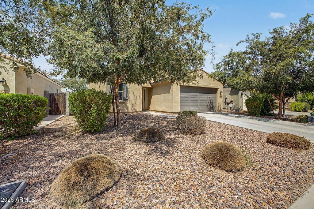580 W TALLULA Trail, San Tan Valley, AZ 85140 — photo 2
