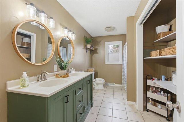 1089 Pine Grove Lane, Lake City, MN 55041