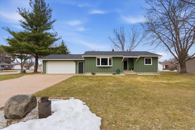 1089 Pine Grove Lane, Lake City, MN 55041
