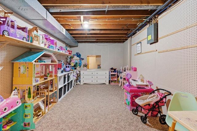 1089 Pine Grove Lane, Lake City, MN 55041