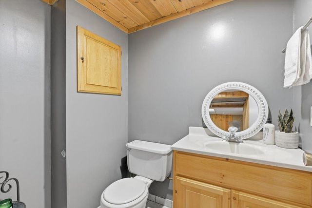 1089 Pine Grove Lane, Lake City, MN 55041