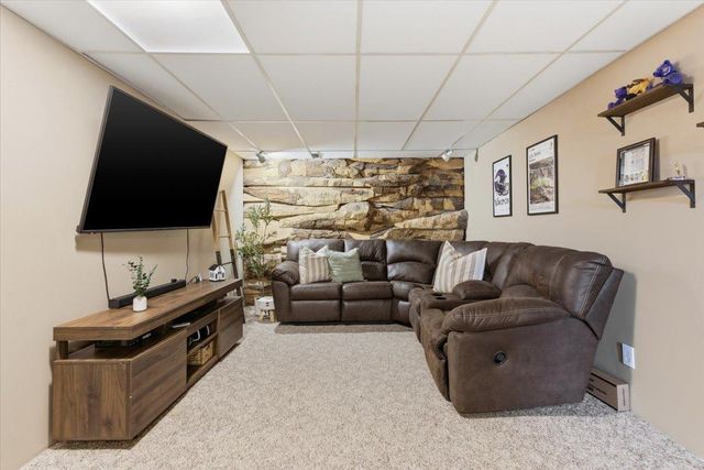 1089 Pine Grove Lane, Lake City, MN 55041