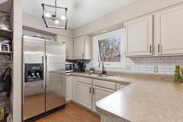 1089 Pine Grove Lane, Lake City, MN 55041