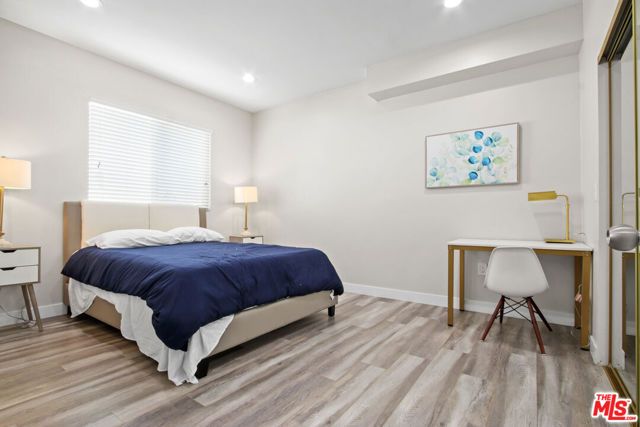 1805 S New England Street, Los Angeles, CA 90006